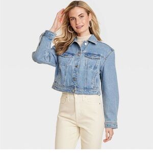 NWT Women's Cropped Denim Jean Jacket - Universal Threads - Medium Wash - XL